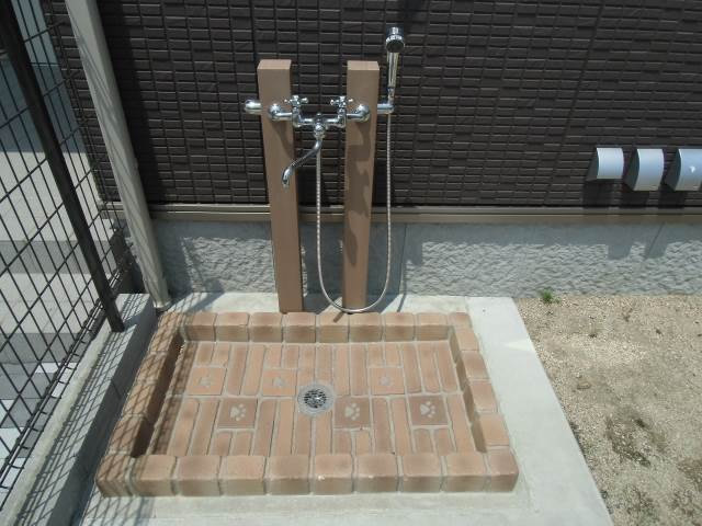 ドッグラン 足洗い場