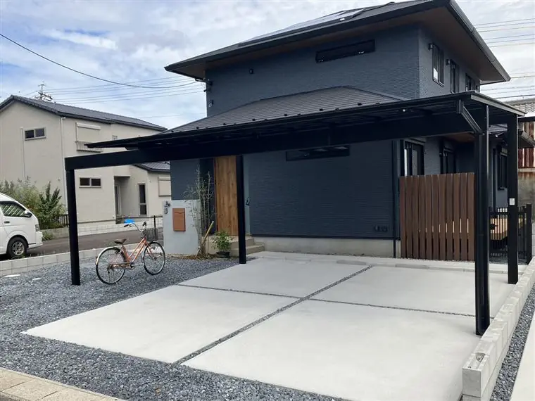 フラット屋根のカーポート設置