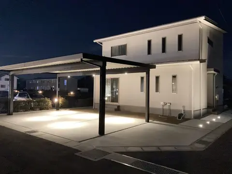 カーポート・アプローチ・駐車場・土間の施工事例（2枚目）