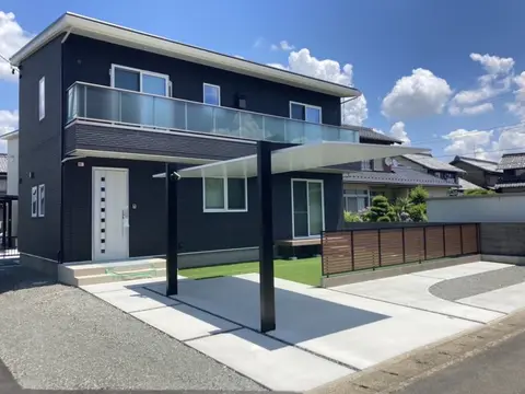 カーポート・フェンス・芝・植栽の施工事例