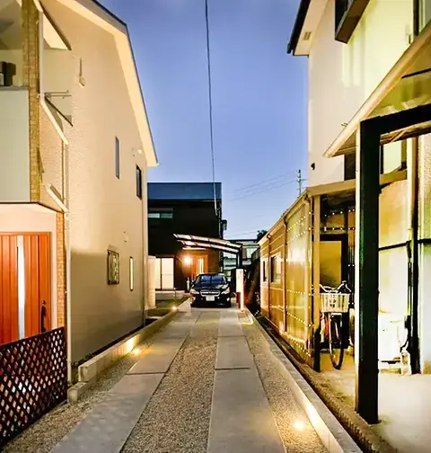 デッキ・テラス・芝・植栽・タイル・石張りの施工事例（2枚目）