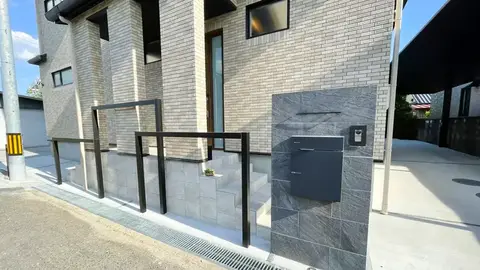 カーポート・門柱・門塀の施工事例（3枚目）