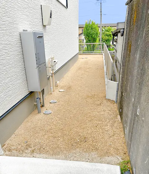 東海市の駐車場・土間・擁壁・ブロックの施工事例（4枚目）