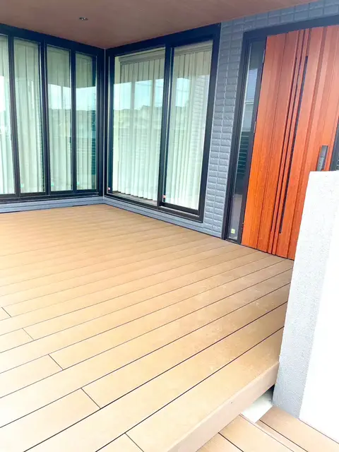 知多市の門柱・門塀・デッキ・テラスの施工事例（2枚目）
