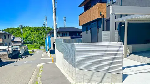 三重県のカーポート・フェンス・駐車場・土間の施工事例（2枚目）