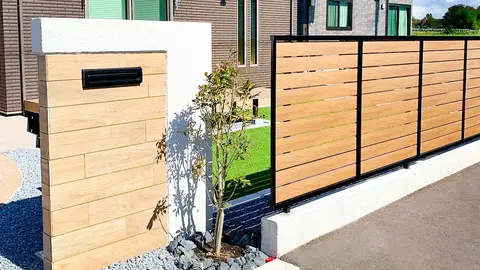 カーポート・門柱・門塀の施工事例（3枚目）