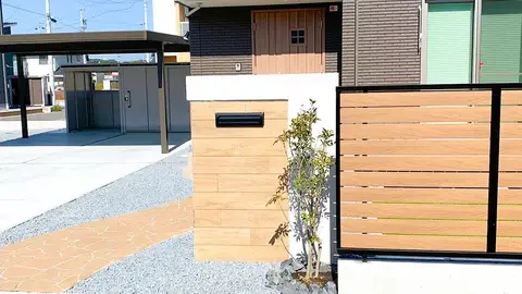 カーポート・門柱・門塀の施工事例（4枚目）