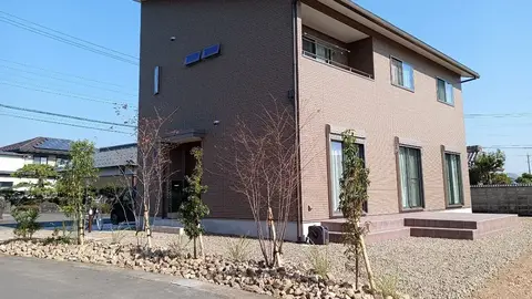 アプローチ・駐車場・土間・デッキ・テラスの施工事例
