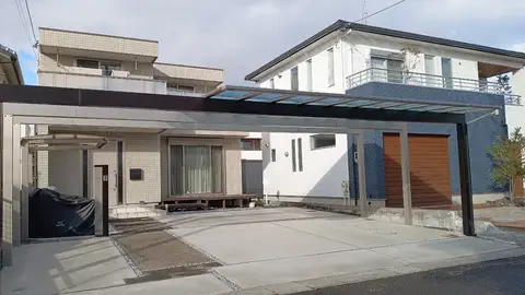 カーポート・門柱・門塀の施工事例（2枚目）