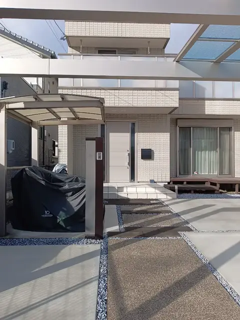 カーポート・門柱・門塀の施工事例（4枚目）