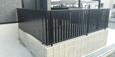 三重県のフェンス・門柱・門塀の施工事例（2枚目）