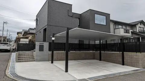 三重県のデッキ・テラス・芝・植栽・タイル・石張りの施工事例（6枚目）