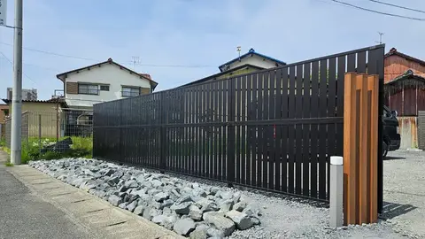 愛知県のフェンス・芝・植栽・目隠しの施工事例（3枚目）