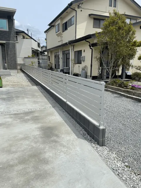 長野県のカーポート・フェンスの施工事例（2枚目）