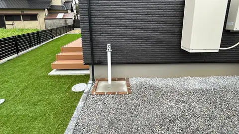 三重県のカーポート・芝・植栽の施工事例（3枚目）