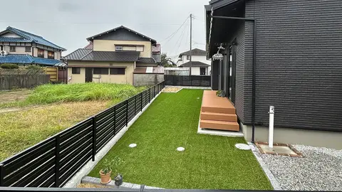 三重県のカーポート・芝・植栽の施工事例（4枚目）