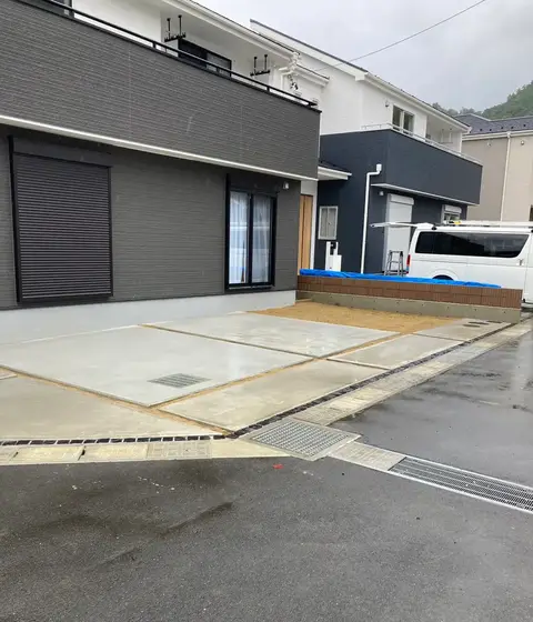 長野県のフェンス・駐車場・土間の施工事例（2枚目）