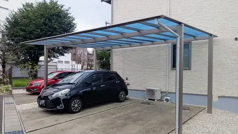 カーポート・芝・植栽の施工事例（2枚目）