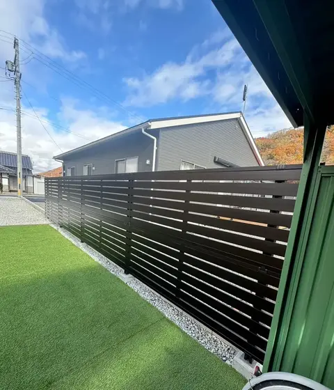 長野県のデッキ・テラス・芝・植栽の施工事例（15枚目）