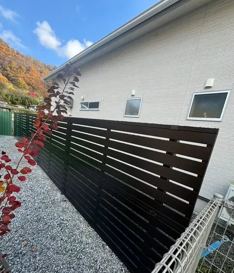 長野県のデッキ・テラス・芝・植栽の施工事例（16枚目）