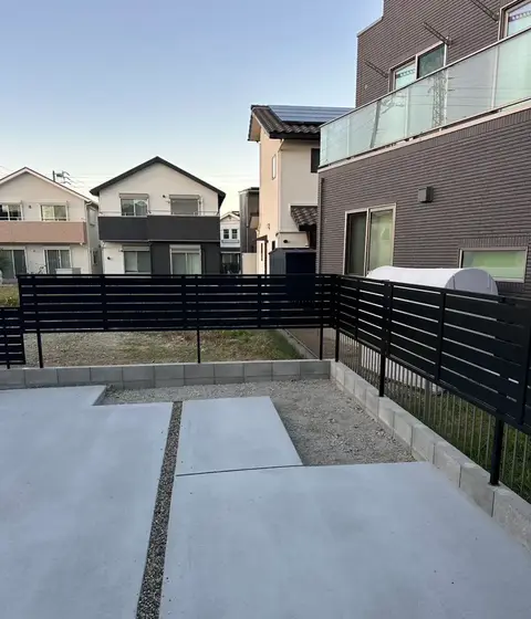 愛知県のカーポート・デッキ・テラスの施工事例(2枚目)