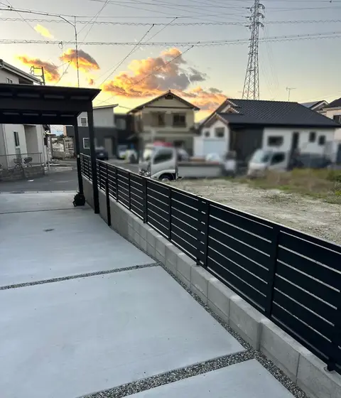 愛知県のカーポート・デッキ・テラスの施工事例(5枚目)