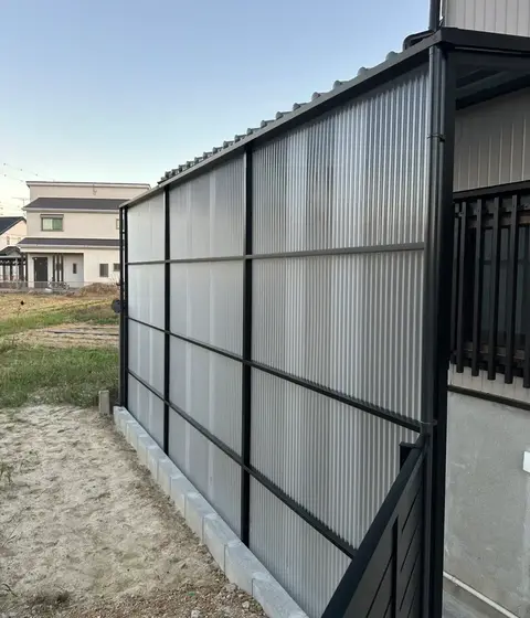愛知県のカーポート・デッキ・テラスの施工事例(8枚目)