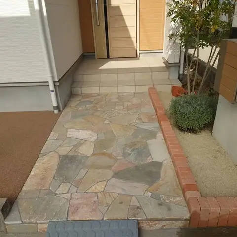 愛知県のアプローチ・デッキ・テラスの施工事例（5枚目）