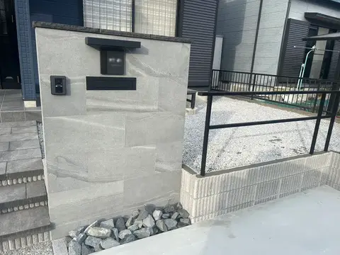 三重県のアプローチ・駐車場・土間の施工事例（3枚目）