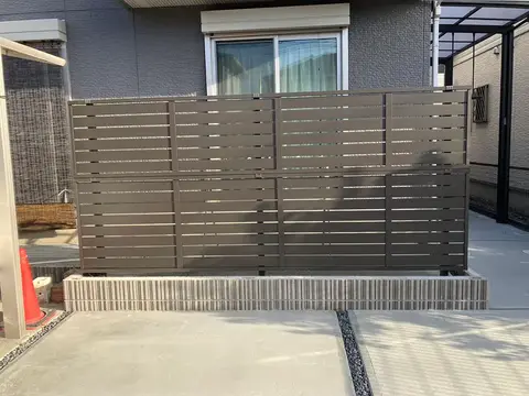 愛知県のフェンス・駐車場・土間・目隠しの施工事例（3枚目）
