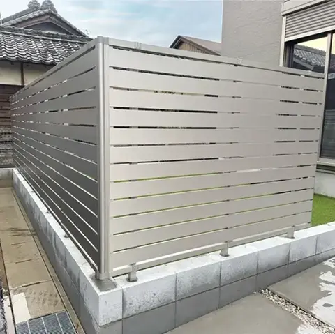愛知県のフェンス・芝・植栽の施工事例（2枚目）