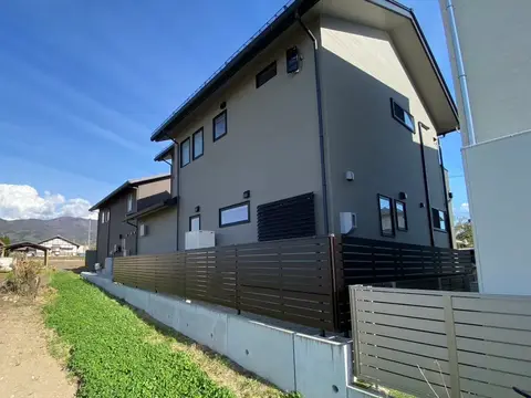 長野県のフェンスの施工事例（2枚目）