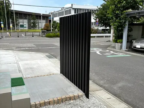 長野県のフェンス・目隠しの施工事例（2枚目）