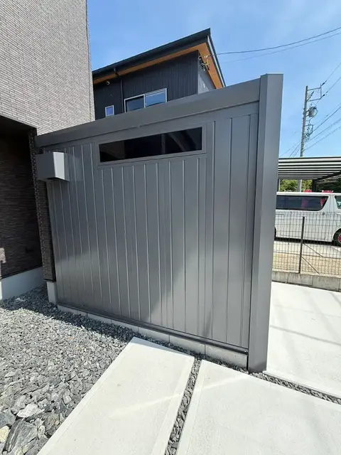 岐阜県のカーポート・デッキ・テラス・タイル・石張りの施工事例（3枚目）