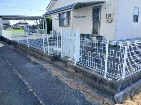 三重県のフェンスの施工事例（3枚目）