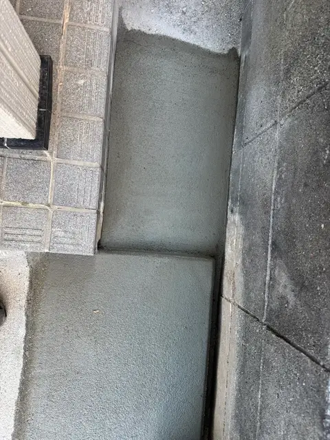 京都府のサイクルポート・駐車場・土間の施工事例（2枚目）