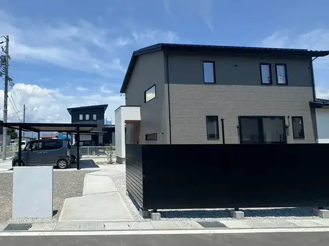 長野県のフェンスの施工事例（2枚目）