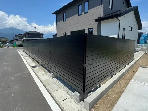 長野県のフェンスの施工事例（4枚目）