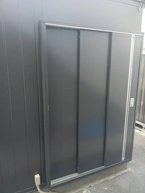 沖縄県のガレージの施工事例（3枚目）