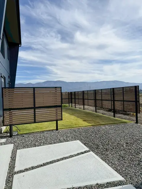 長野県のカーポート・フェンス・目隠しの施工事例（2枚目）